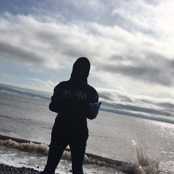 Meet your Posher, David - Picture 1 of 1